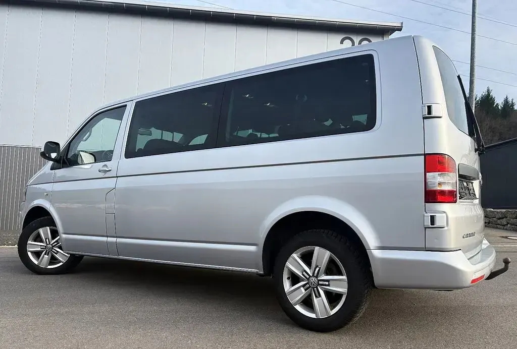 Second-hand VW Caravelle 140 CP (102 kW) 2012 Argintiu Van