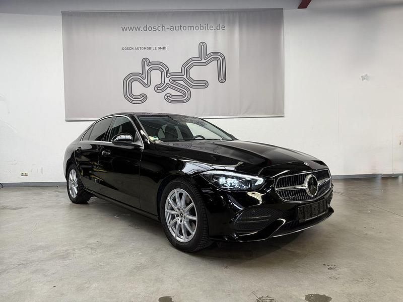 Schwarz/baltic black Gebraucht 2024 Mercedes C200 Avantgarde Limousine | 33.990 € (Etwas zu teuer) - Bild 1/4