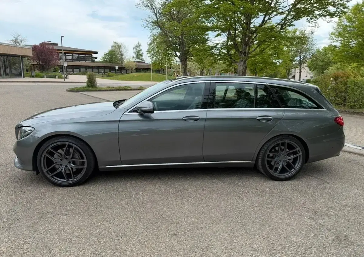 Gebraucht Mercedes E350 258 PS (189 kW) 2017 Silber Kombi