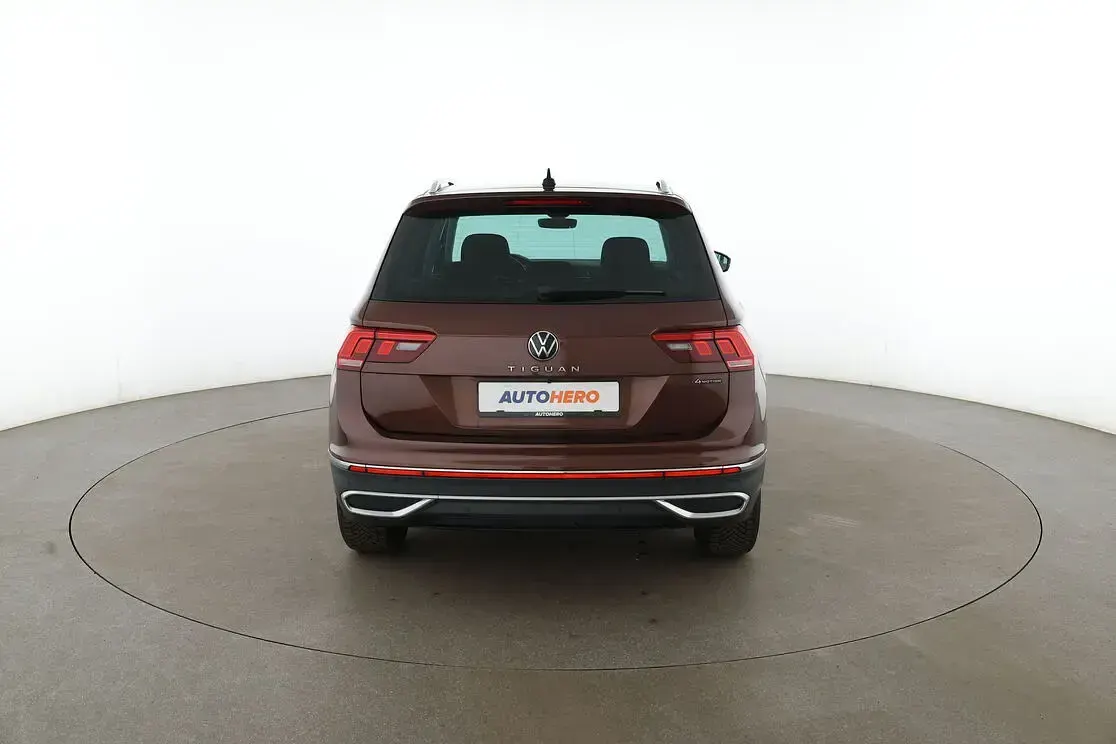 Gebraucht VW Tiguan Elegance 2022 Braun SUV