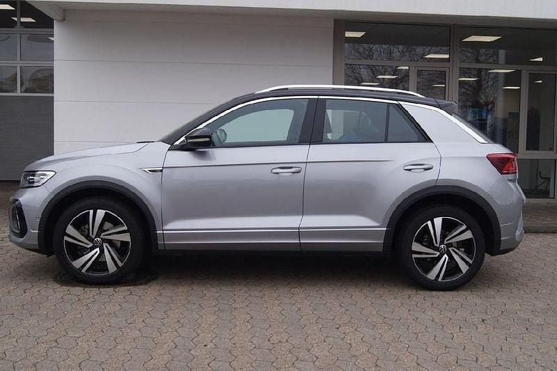Second-hand VW T-Roc R-line 150 CP (110 kW) 2023 Argintiu SUV