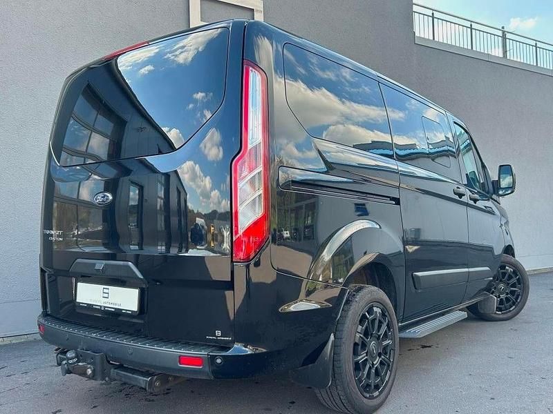 Gebraucht Ford Transit Trend 131 PS (96 kW) 2021 Schwarz Kombi