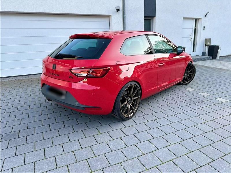 Gebraucht Seat Leon FR 179 PS (131 kW) 2013 Rot Coupé