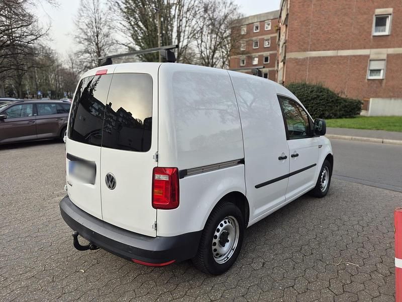 Gebraucht VW Caddy 102 PS (75 kW) 2018 Weiß Van / Kleinbus