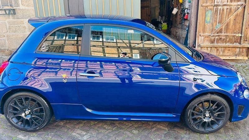Usata Abarth 595 165 CV (121 kW) 2022 Blu Utilitaria