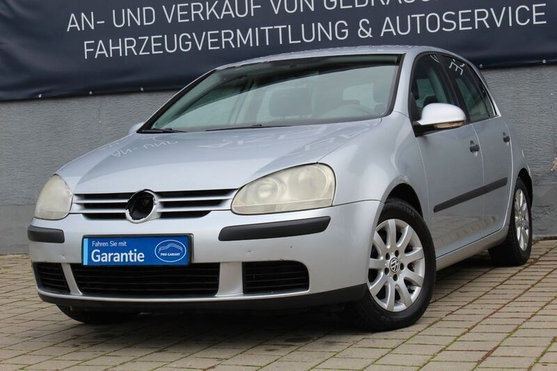 Silber Gebraucht 2004 VW Golf V Trendline Limousine | 890 € (Superpreis) - Bild 1/4