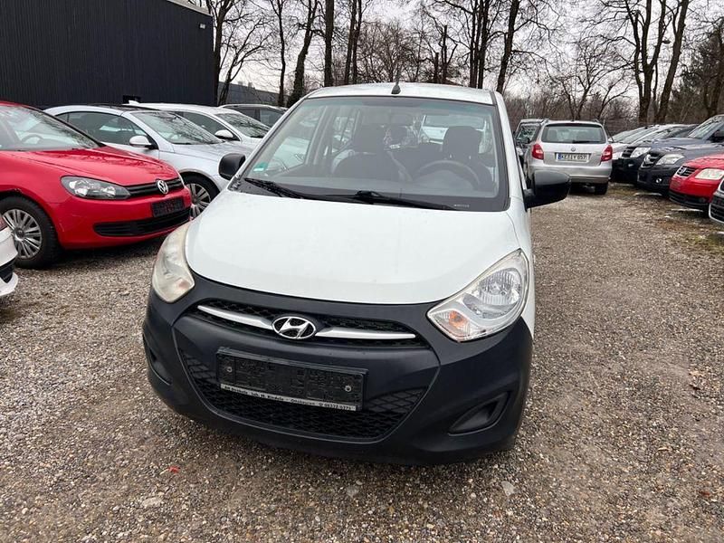 Gebraucht Hyundai i10 Classic 67 PS (49 kW) 2012 Weiß Kleinwagen