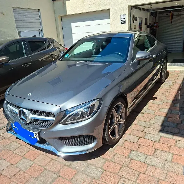 Gebraucht Mercedes C200 AMG line 184 PS (135 kW) 2017 Grau Coupé