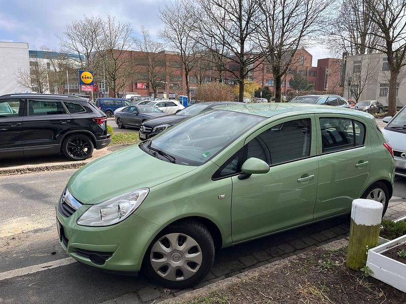 Second-hand Opel Corsa Edition 60 CP (44 kW) 2009 Verde Hatchback