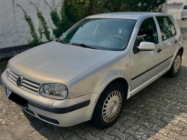 Silber Gebraucht 1999 VW Golf IV Limousine | 1.250 € (Fairer Preis) - Bild 1/4