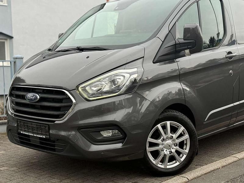 Gebraucht Ford Transit Custom Trend 170 PS (125 kW) 2019 Magneticgrau (metallic) Van / Kleinbus