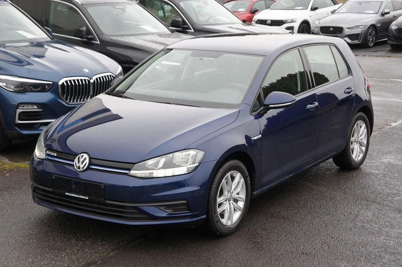 Blau Gebraucht 2019 VW Golf Limousine | 12.882 € (Guter Preis) - Bild 1/4
