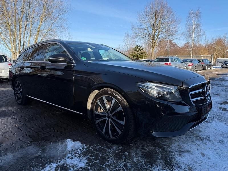 Gebraucht Mercedes E350 286 PS (210 kW) 2019 Schwarz Kombi