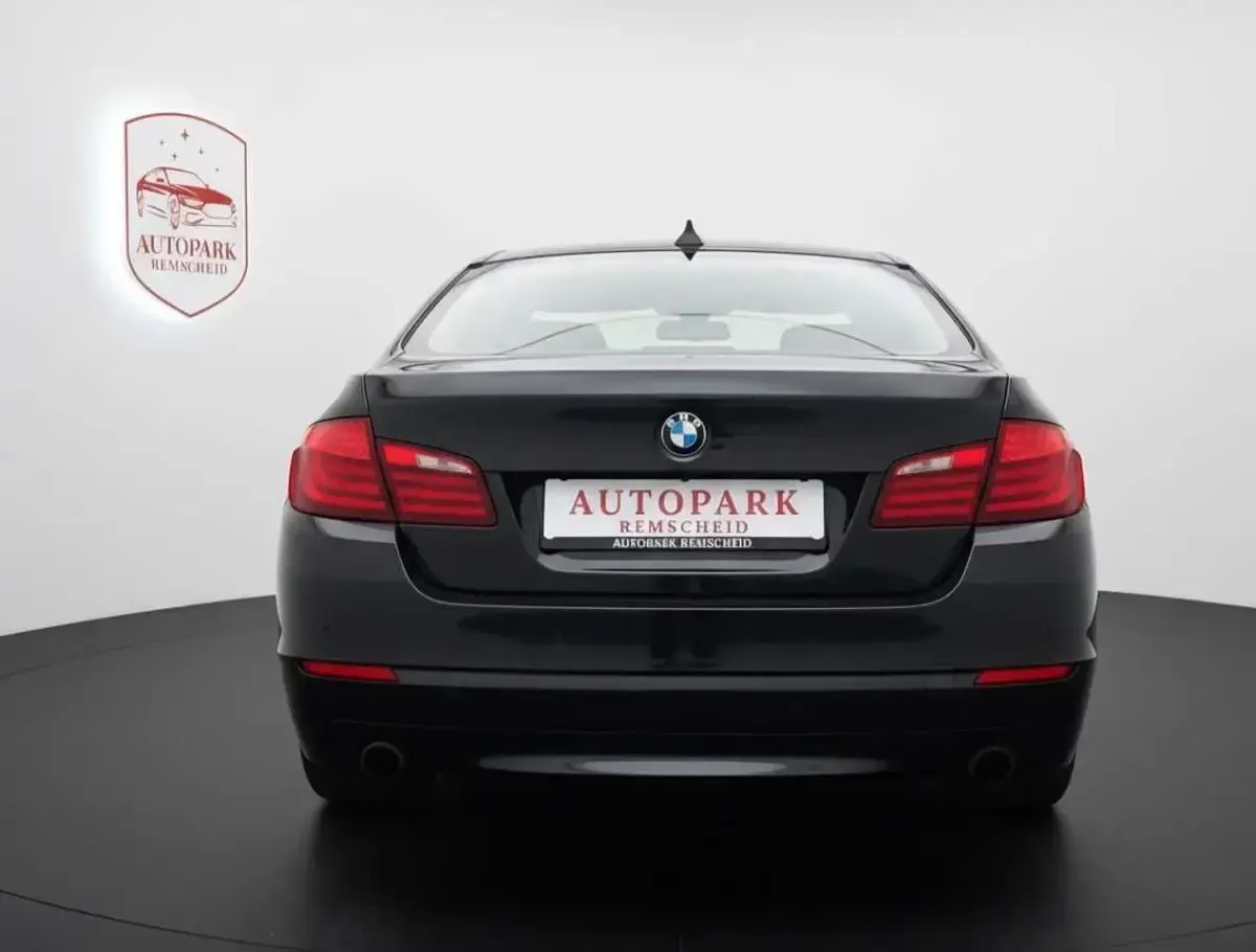 Gebraucht BMW 535 Luxury Line 313 PS (230 kW) 2013 Black sapphire metallic Limousine