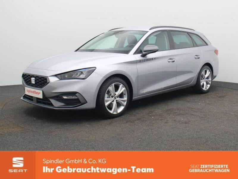 "urban" silber Gebraucht 2023 Seat Leon FR Kombi | 38.980 € - Bild 1/3