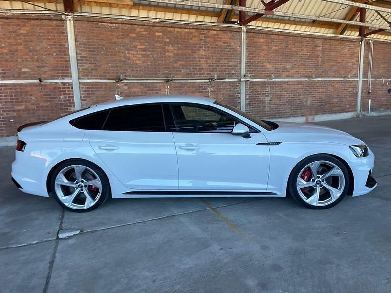 Gebraucht Audi RS5 Sportback Sport 450 PS (330 kW) 2020 Gletscherweiß metallic Limousine