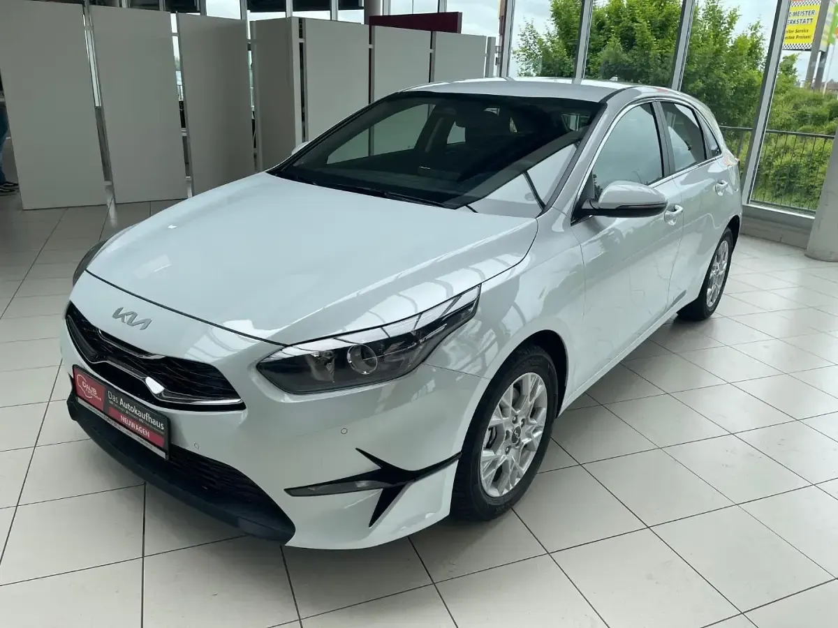 Gebraucht Kia Ceed 101 PS (74 kW) 2025 Kleinwagen