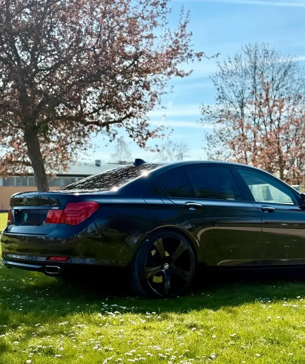 Gebraucht BMW 730 245 PS (180 kW) 2008 Schwarz Limousine