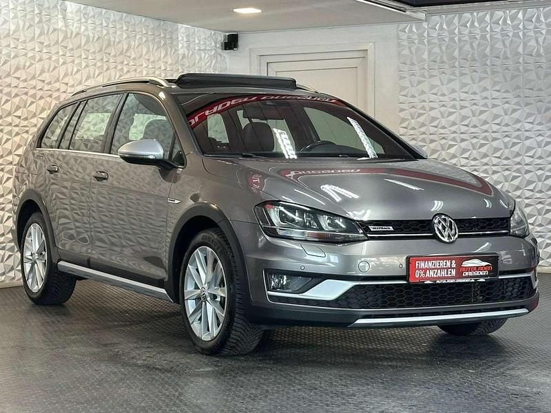 Gebraucht VW Golf Alltrack 184 PS (135 kW) 2016 Limestone grey metallic Kombi