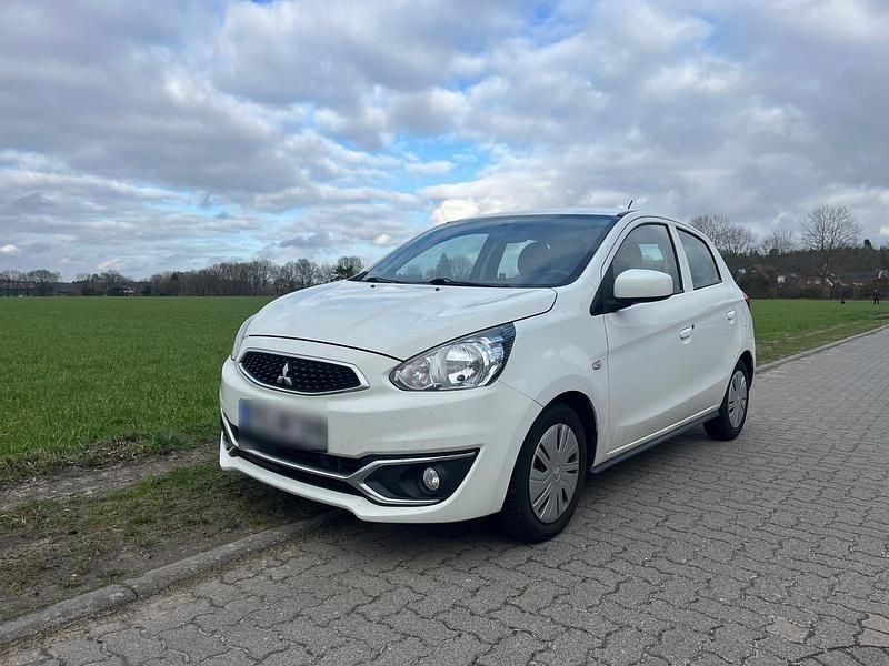 Gebraucht Mitsubishi Space Star Active 71 PS (52 kW) 2017 Weiß Kleinwagen