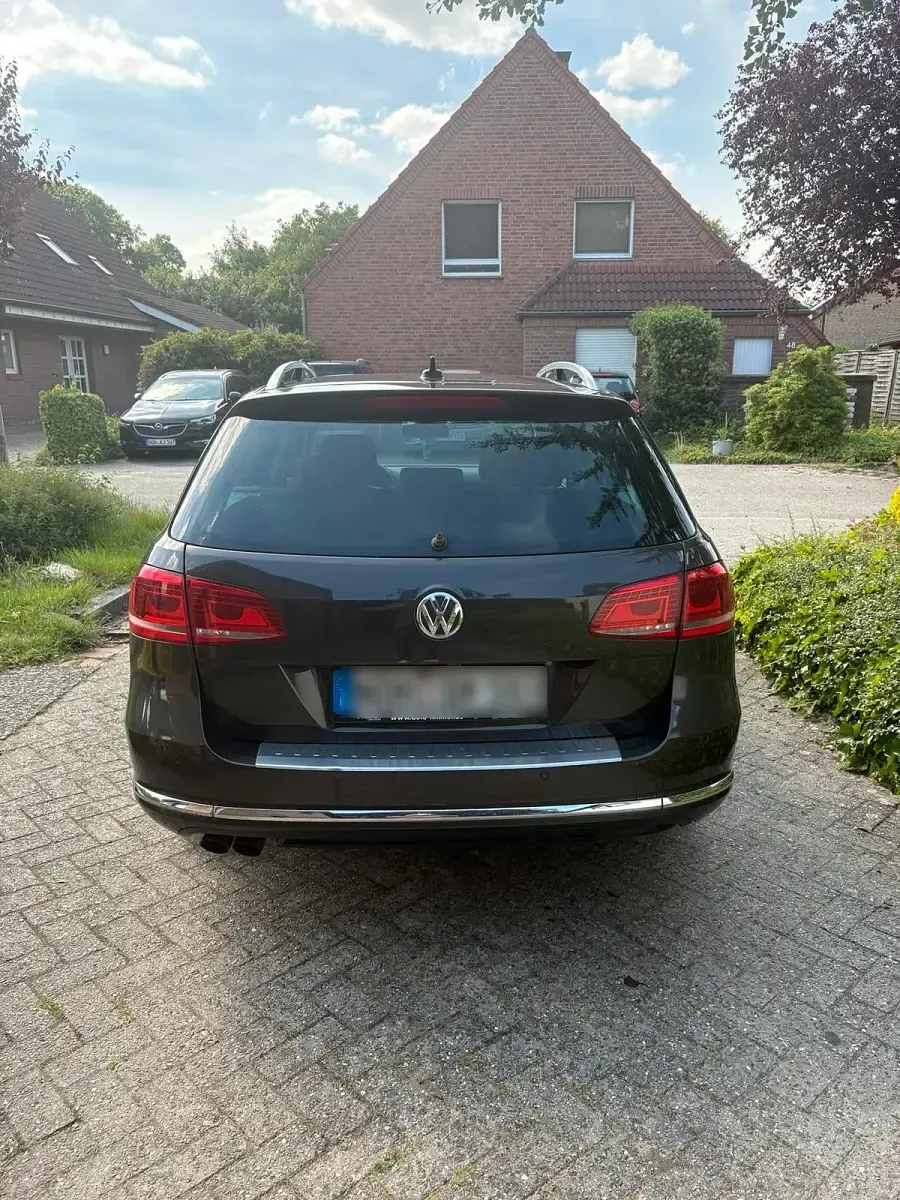 Gebraucht VW Passat 140 PS (102 kW) 2013 Braun Kombi