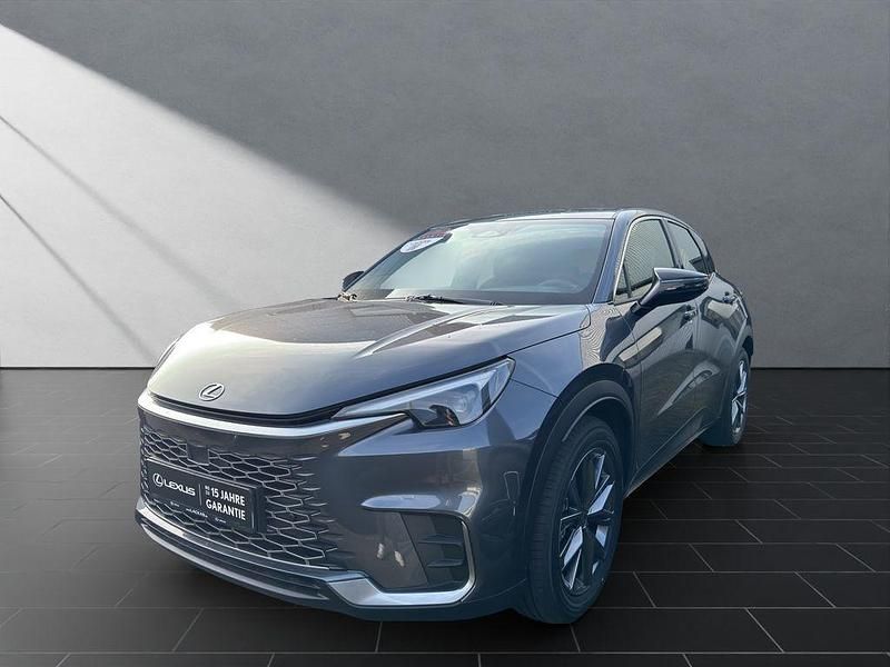 Neu Lexus LBX 136 PS (100 kW) 2025 Grau SUV