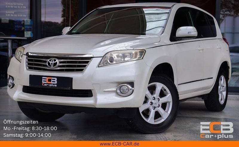 Weiß Gebraucht 2011 Toyota RAV4 SUV | 8.990 € (Fairer Preis) - Bild 1/4