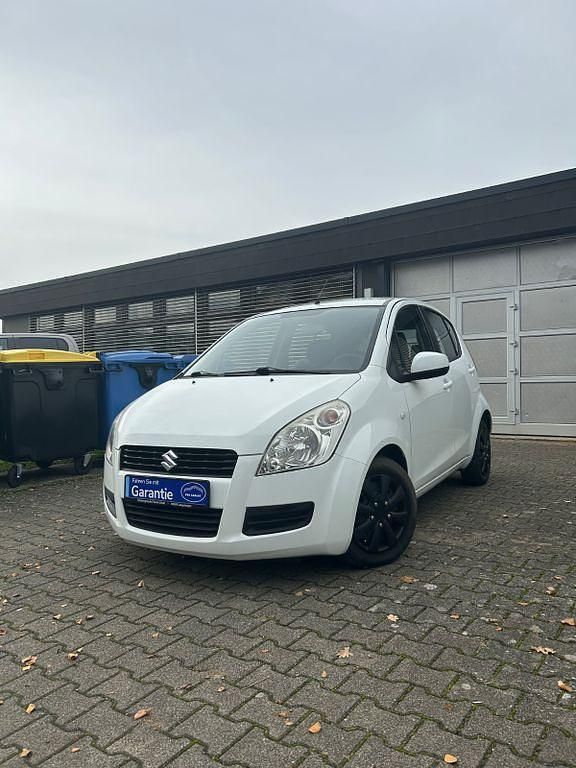 Weiß Gebraucht 2009 Suzuki Splash Club Kleinwagen | 4.990 € (Etwas zu teuer) - Bild 1/4