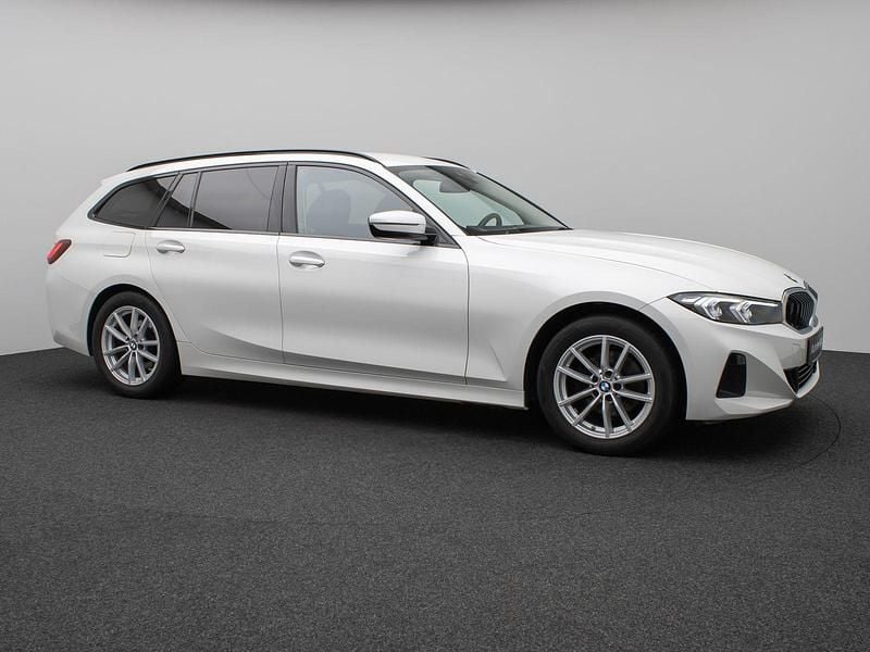 Gebraucht BMW 320 M Sport 184 PS (135 kW) 2022 Weiß Kombi