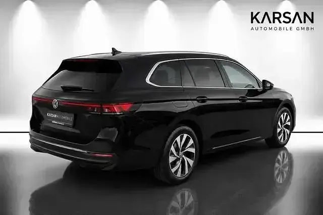 Gebraucht VW Passat Business 150 PS (110 kW) 2024 Schwarz Kombi