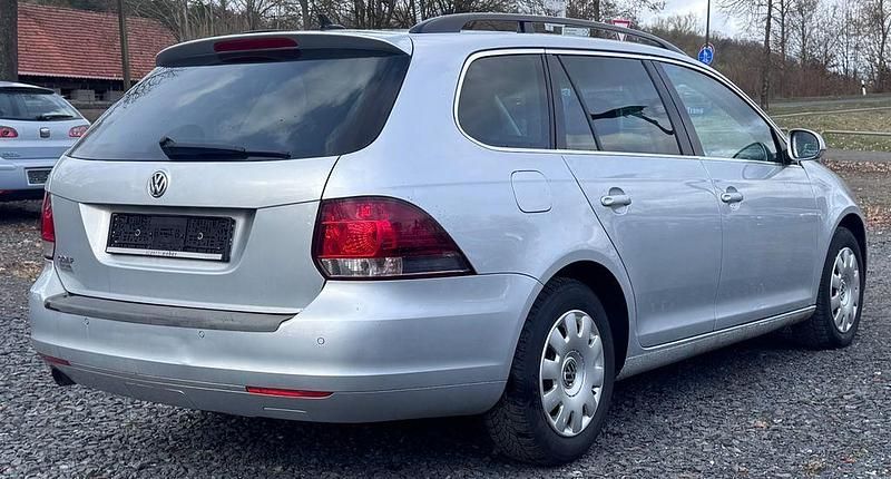 Gebraucht VW Golf VI S 105 PS (77 kW) 2011 Silber Kleinwagen