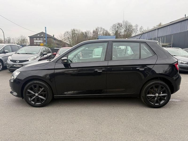 Second-hand Skoda Fabia 60 CP (44 kW) 2015 Negru Hatchback