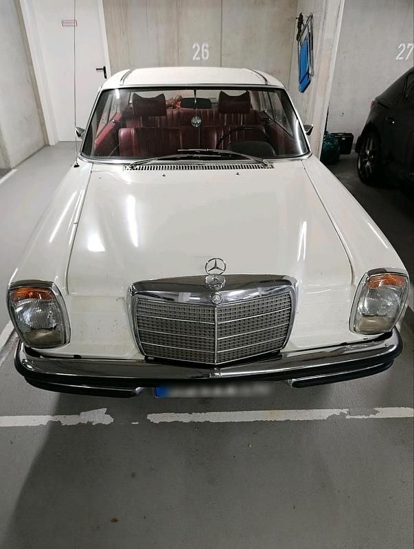 Gebraucht Mercedes W114 130 PS (95 kW) 1971 Weiß Coupé