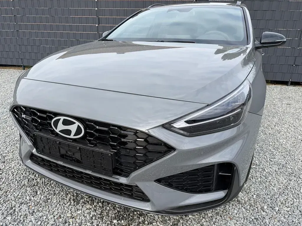 Neu Hyundai i30 N Line 150 PS (110 kW) 2026 Grau Kombi