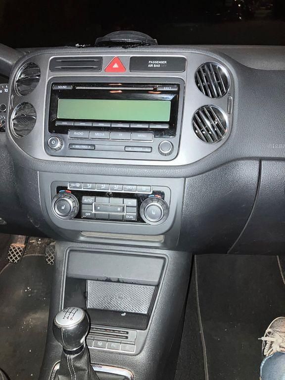 Gebraucht VW Tiguan Team 150 PS (110 kW) 2010 Schwarz SUV