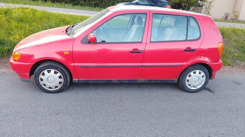 Gebraucht VW Polo 75 PS (55 kW) 1998 Rot Kleinwagen
