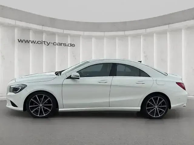 Gebraucht Mercedes CLA180 122 PS (89 kW) 2015 Weiß Limousine