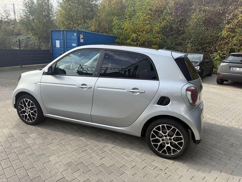 Gebraucht Smart ForFour Electric Drive 60 kW (82 PS) 2022 Silber Kleinwagen