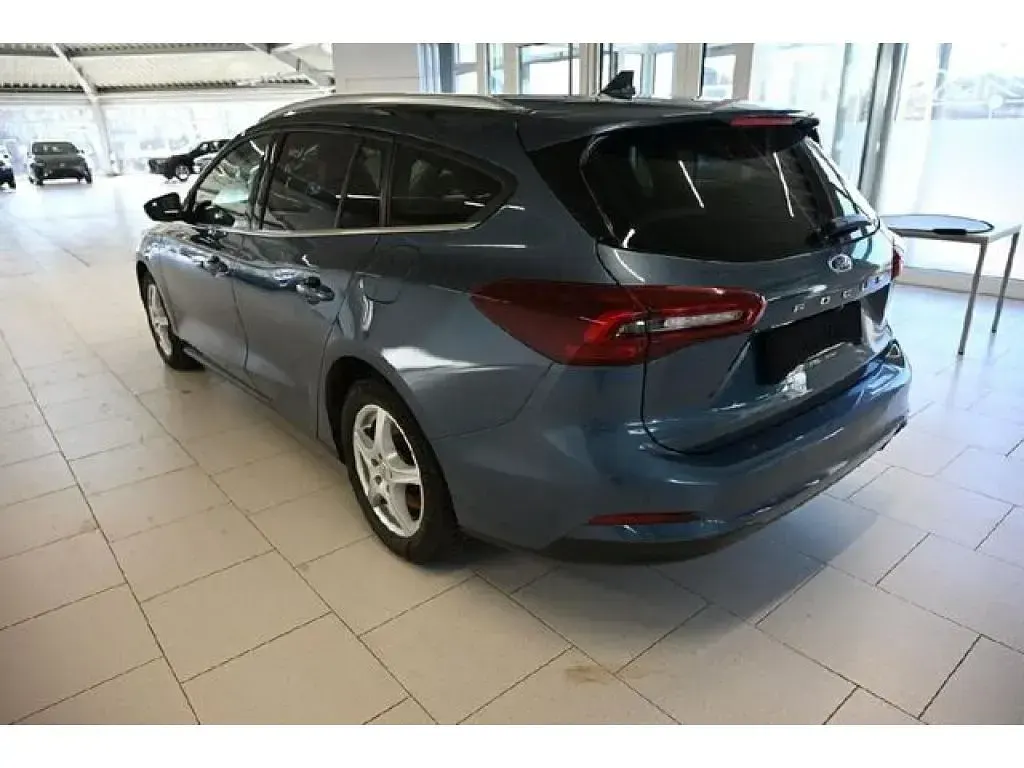 Gebraucht Ford Focus Titanium X 116 PS (85 kW) 2023 Chrome blue (metallic) Kombi