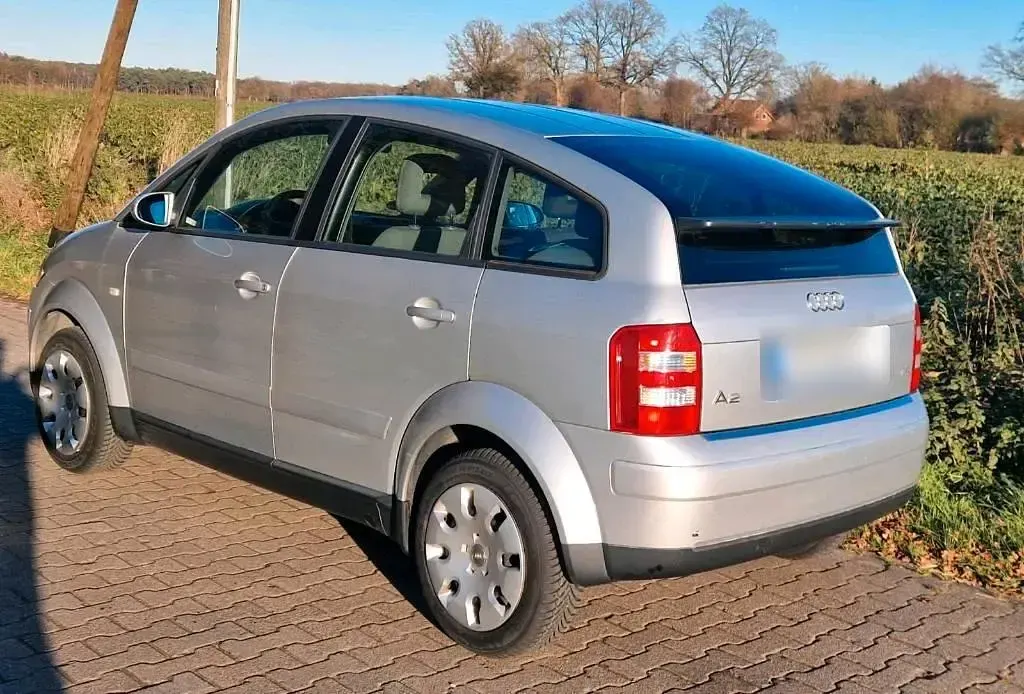Gebraucht Audi A2 75 PS (55 kW) 2000 Silber Kleinwagen