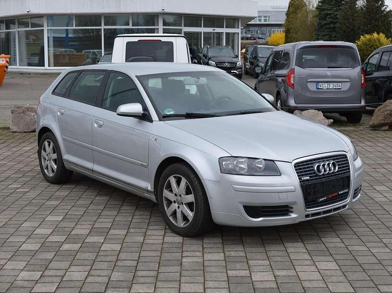 Gebraucht Audi A3 102 PS (75 kW) 2004 Lichtsilber metallic Kleinwagen
