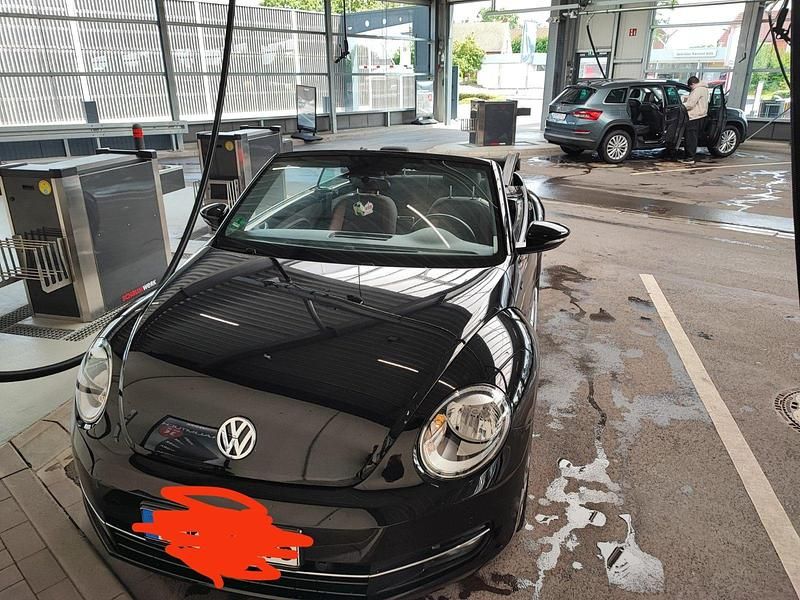 Gebraucht VW Beetle Allstar 105 PS (77 kW) 2016 Schwarz Kleinwagen