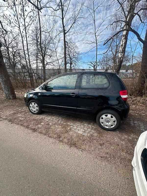 Second-hand VW Fox 55 CP (40 kW) 2009 Negru Hatchback