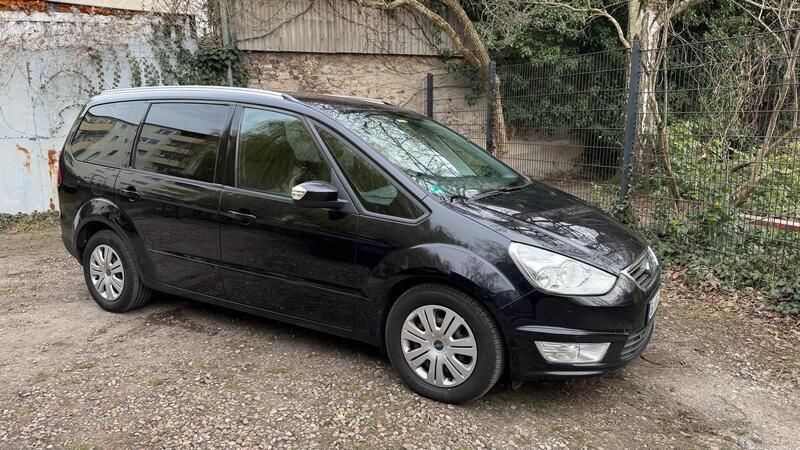 Schwarz Gebraucht 2013 Ford Galaxy Van / Kleinbus | 7.500 € - Bild 1/4