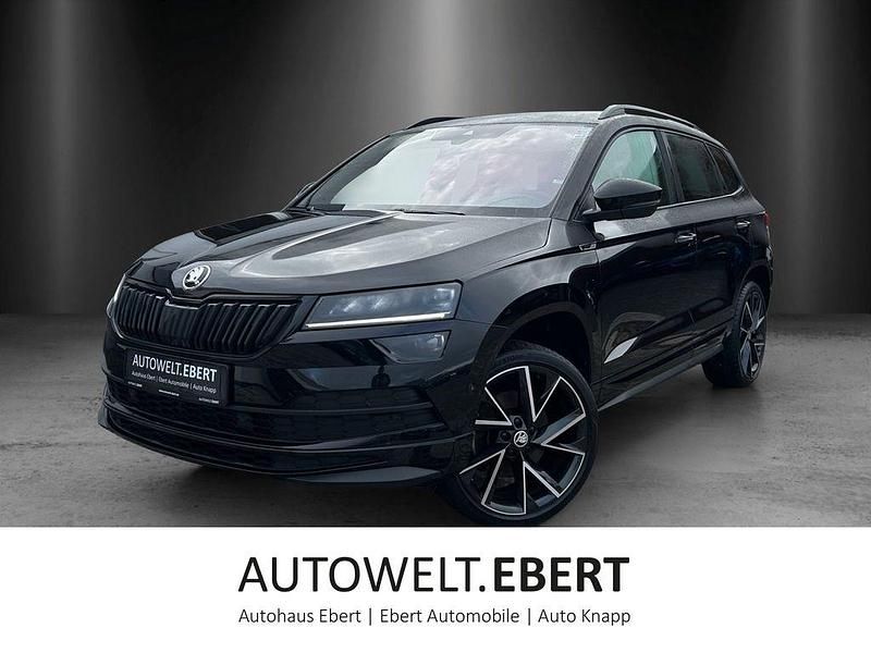 Schwarz Gebraucht 2021 Skoda Karoq SportLine SUV | 26.890 € (Etwas zu teuer) - Bild 1/4