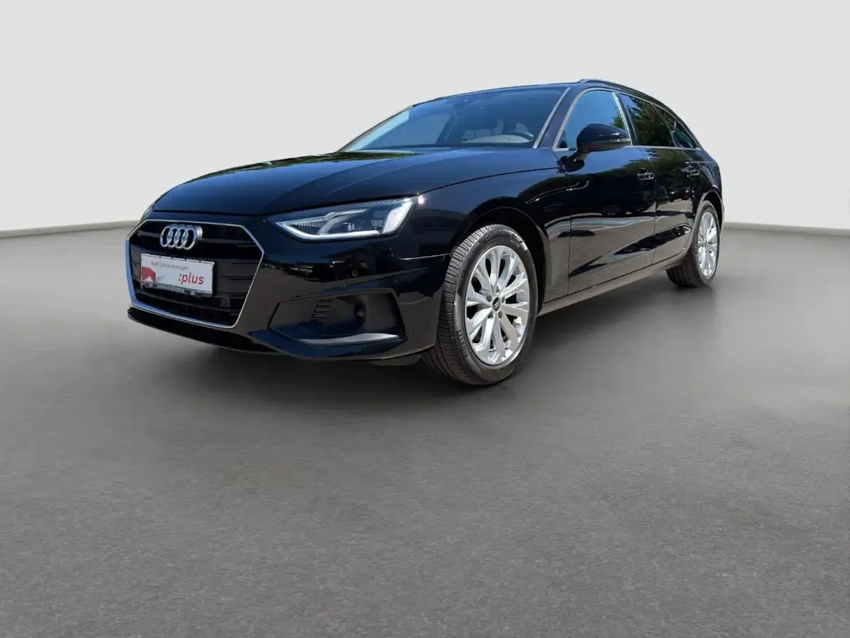 Gebraucht Audi A4 Sport 136 PS (100 kW) 2023 Schwarz Kombi