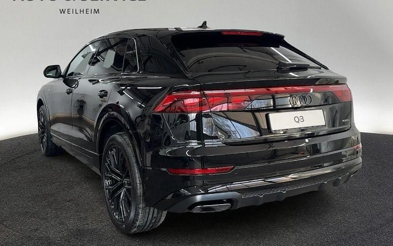 Neu Audi Q8 Ambiente 286 PS (210 kW) 2025 Schwarz SUV