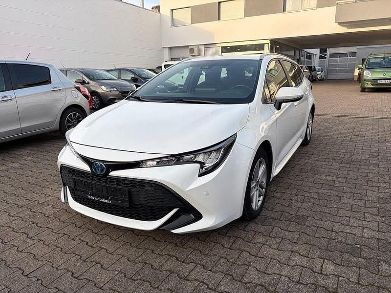 Weiß Gebraucht 2020 Toyota Corolla Comfort Kombi | 16.995 € (Guter Preis) - Bild 1/4