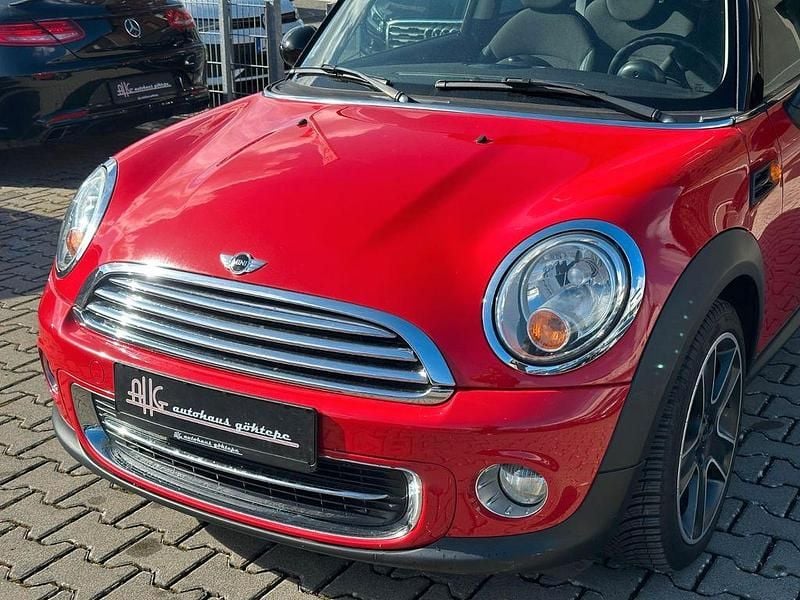 Second-hand Mini Cooper Chili 122 CP (89 kW) 2012 Roșu Hatchback