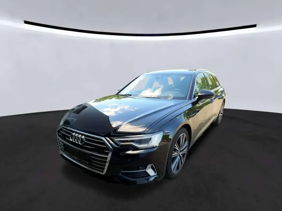 Gebraucht Audi A6 Sport 204 PS (150 kW) 2023 Mythosschwarz metallic Kombi